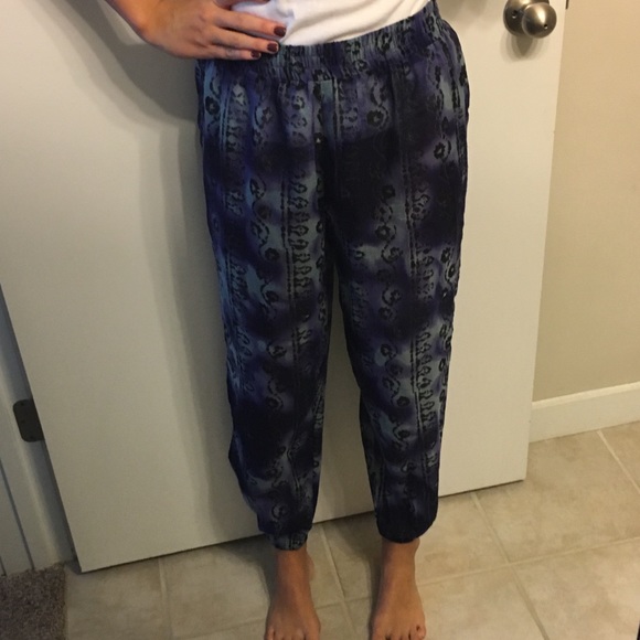 Urban outfitters Patterned Jogger Pants - Picture 1 of 2